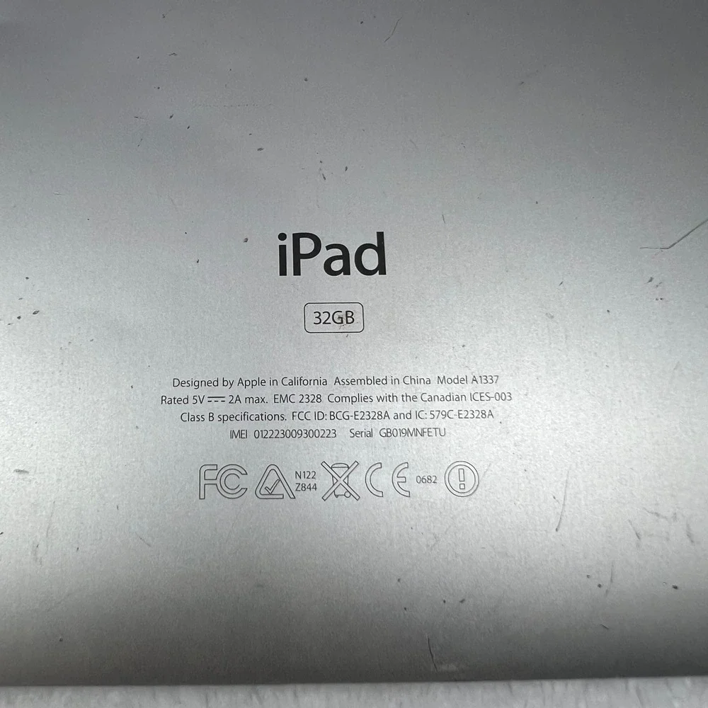 Apple iPad 1st Gen Tablet 32GB Silver Fair Broken For Parts A1337 WiFi 3G Tech